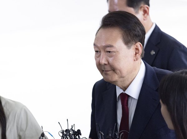 乐配资 韩国前总统尹锡悦离开特检组 将于30日再次接受调查