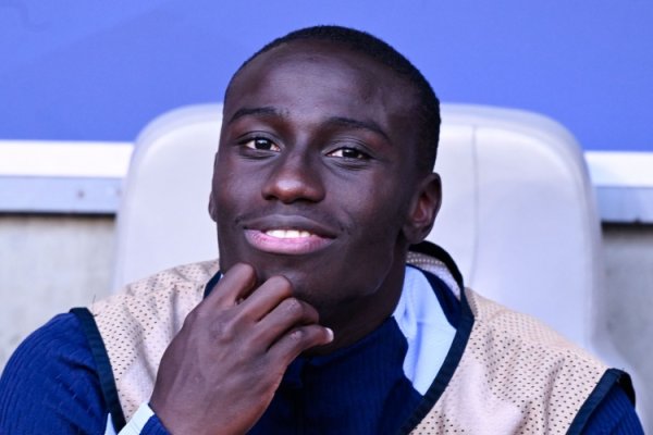 奕道配资 西媒：门迪已经伤缺165天，鉴于他的情况皇马有意为其寻找出路